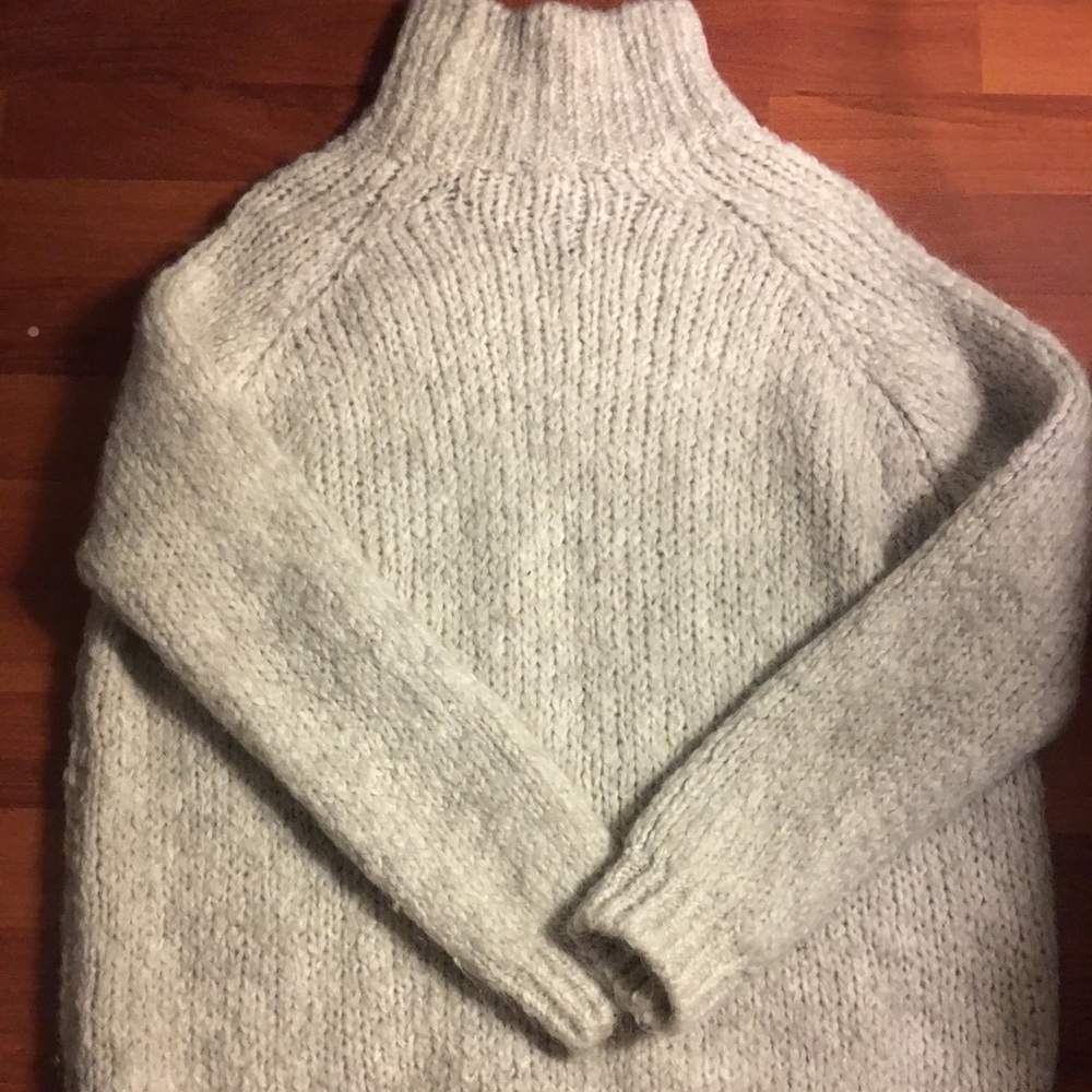 Zara knit sweater